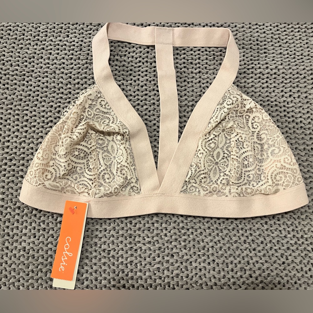 NWT Colsie Soft Petal Pink Bralette